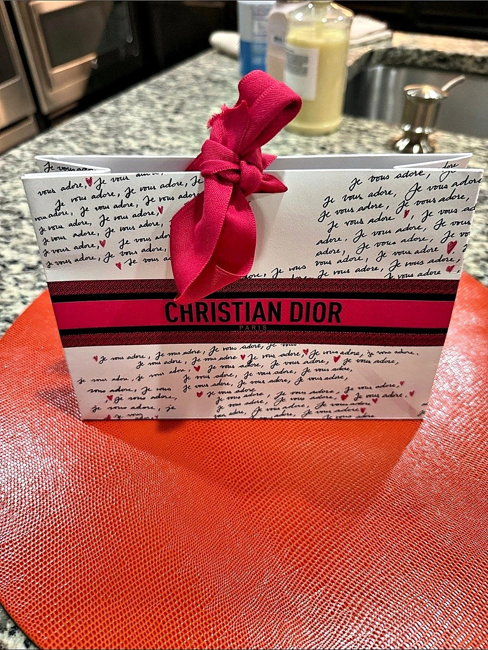 Christian Dior Valentine's Day Je Vous Adore Gift Bag